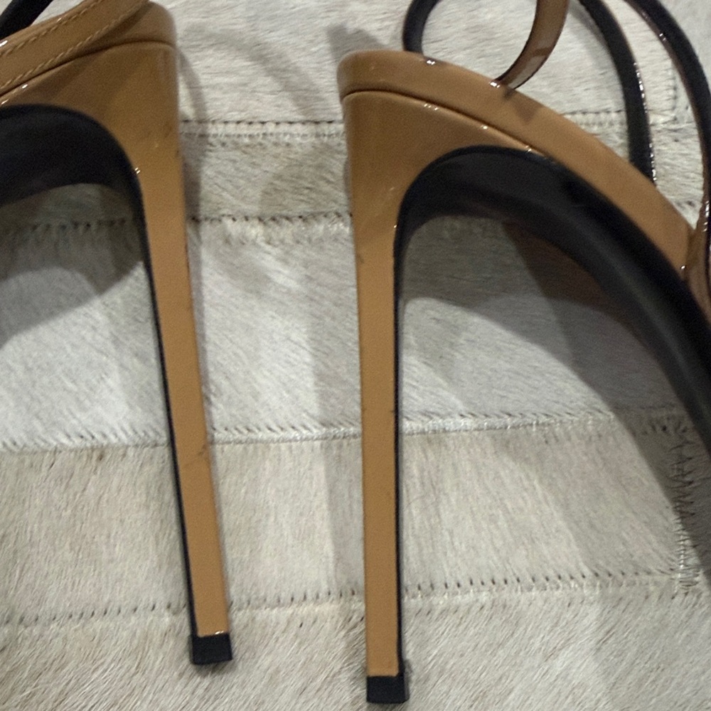Saint Laurent Nude Patent Leather Platform Peep-Toe Slingback Heels - Picture 9 of 16